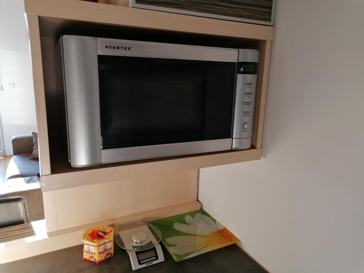Apartman Breza Kruševac Eksteriør billede