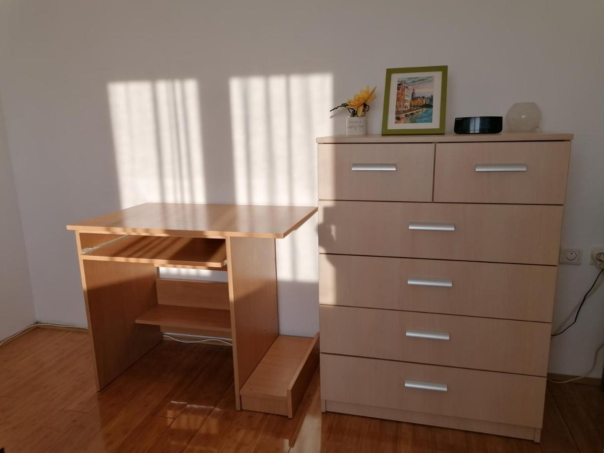 Apartman Breza Kruševac Eksteriør billede