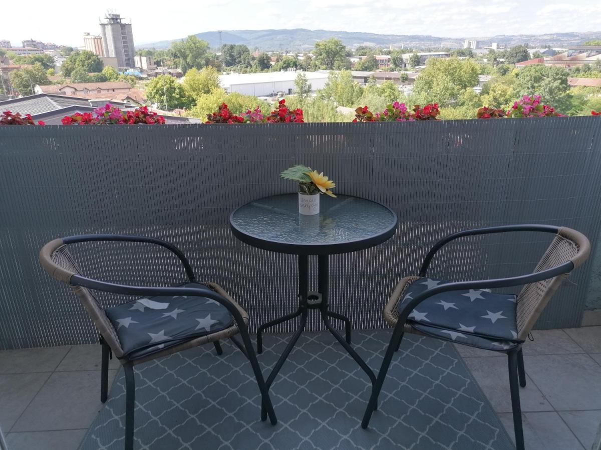 Apartman Breza Kruševac Eksteriør billede