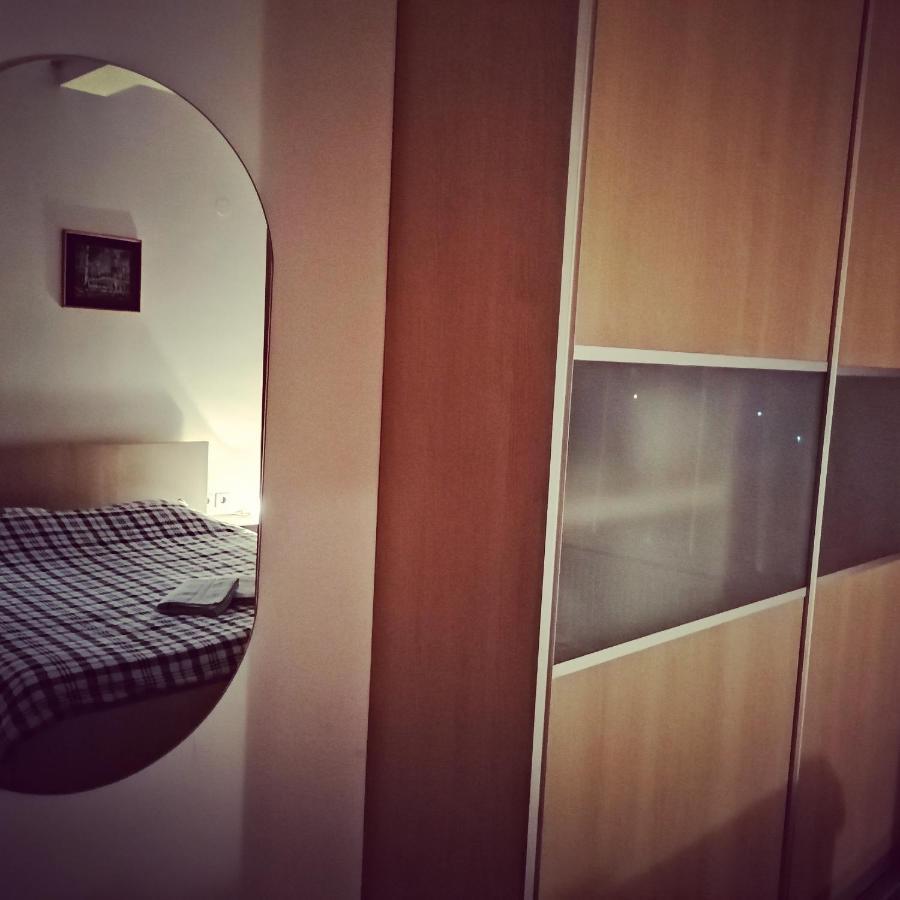 Apartman Breza Kruševac Eksteriør billede